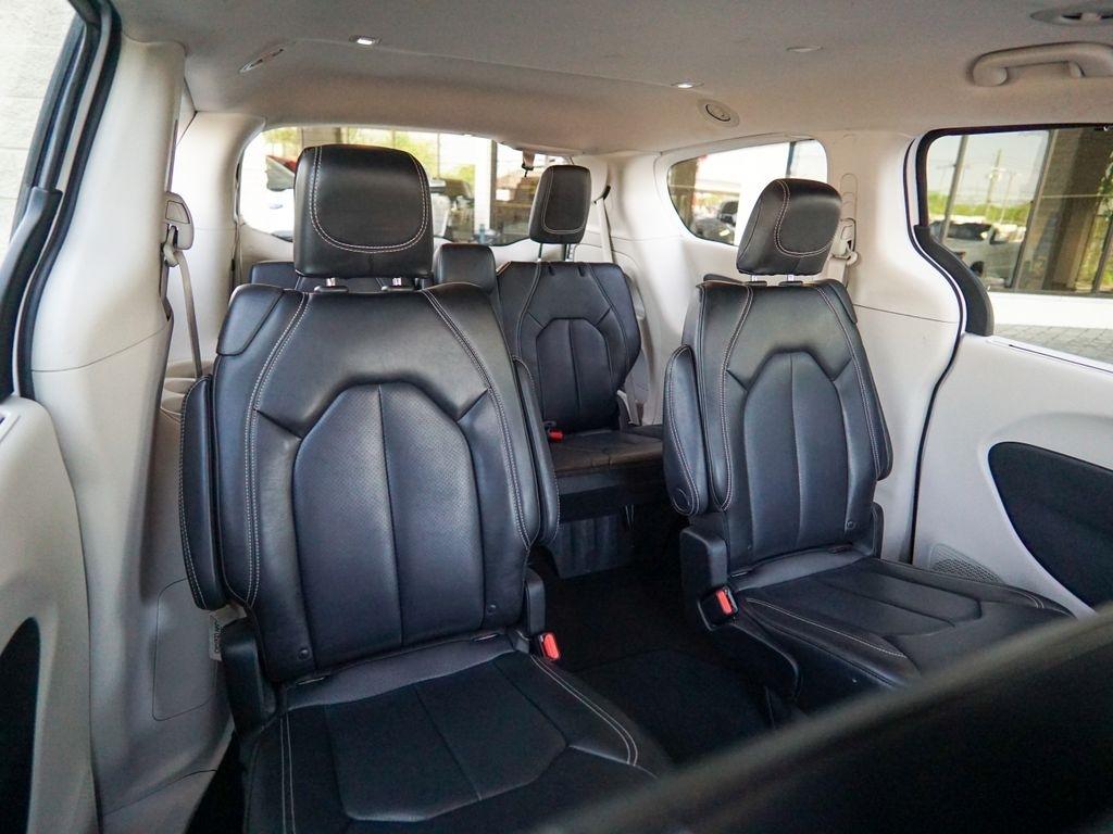 Chrysler Pacifica  2023