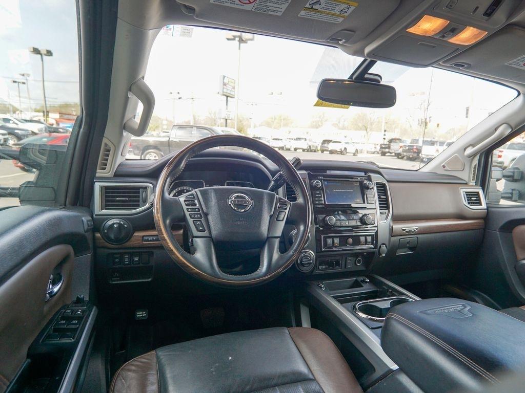 Nissan Titan XD  2017