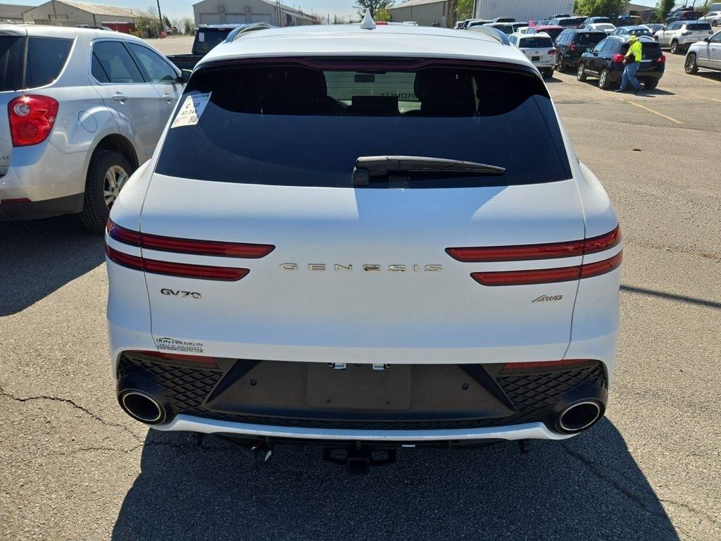 Genesis GV70  2023