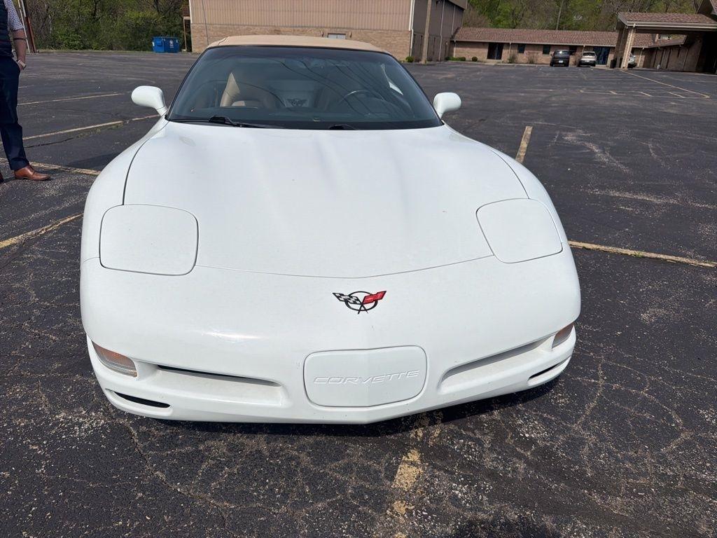 Chevrolet Corvette  2004