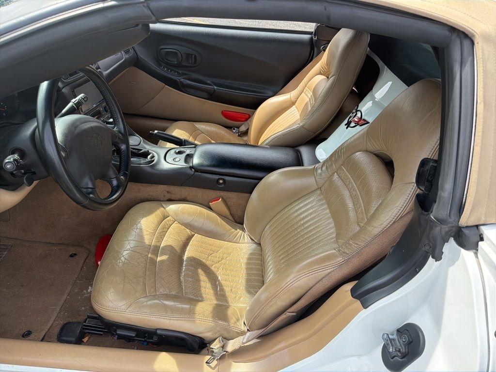 Chevrolet Corvette  2004