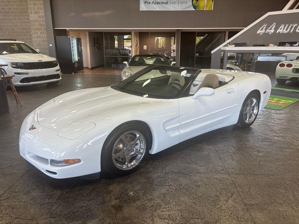 Chevrolet Corvette  2004