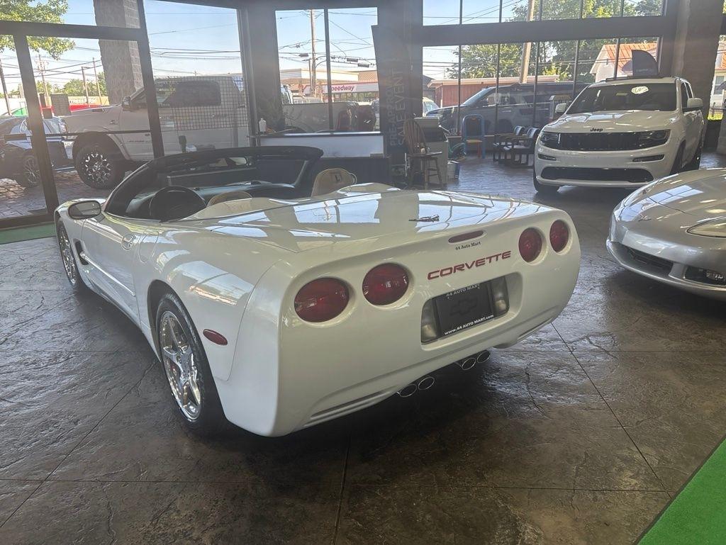 Chevrolet Corvette  2004