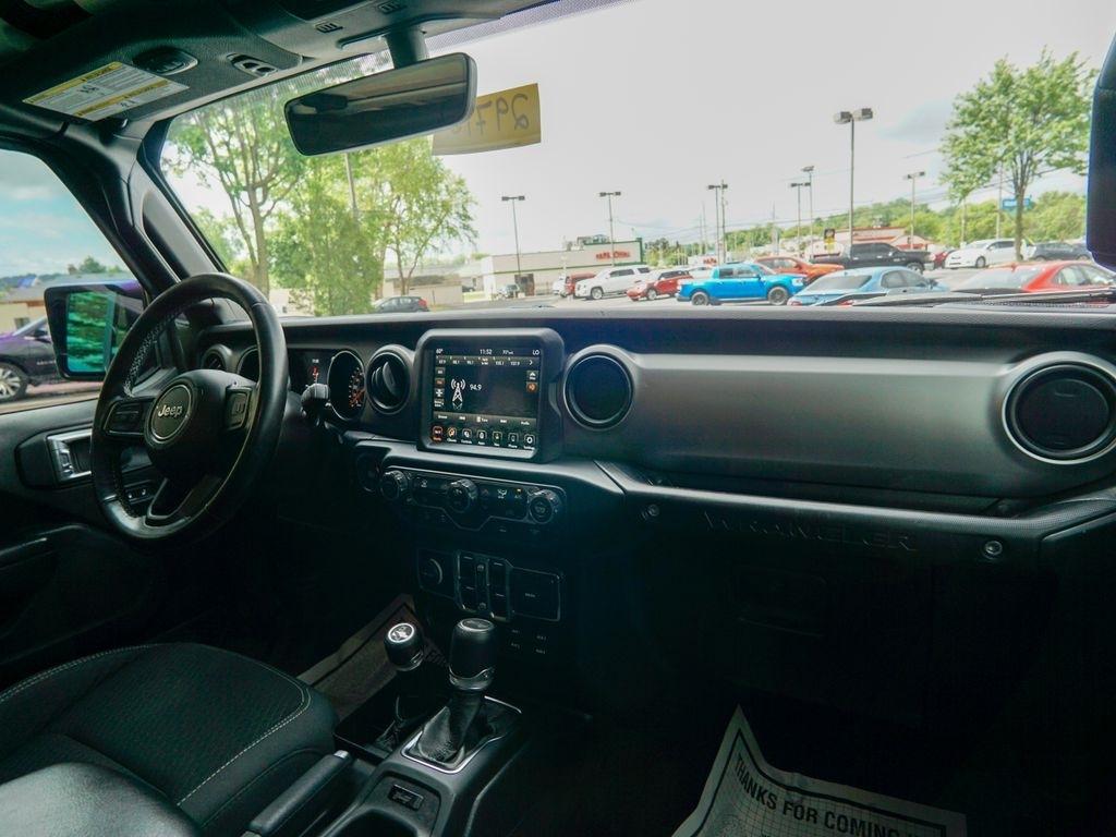 Jeep Wrangler  2021