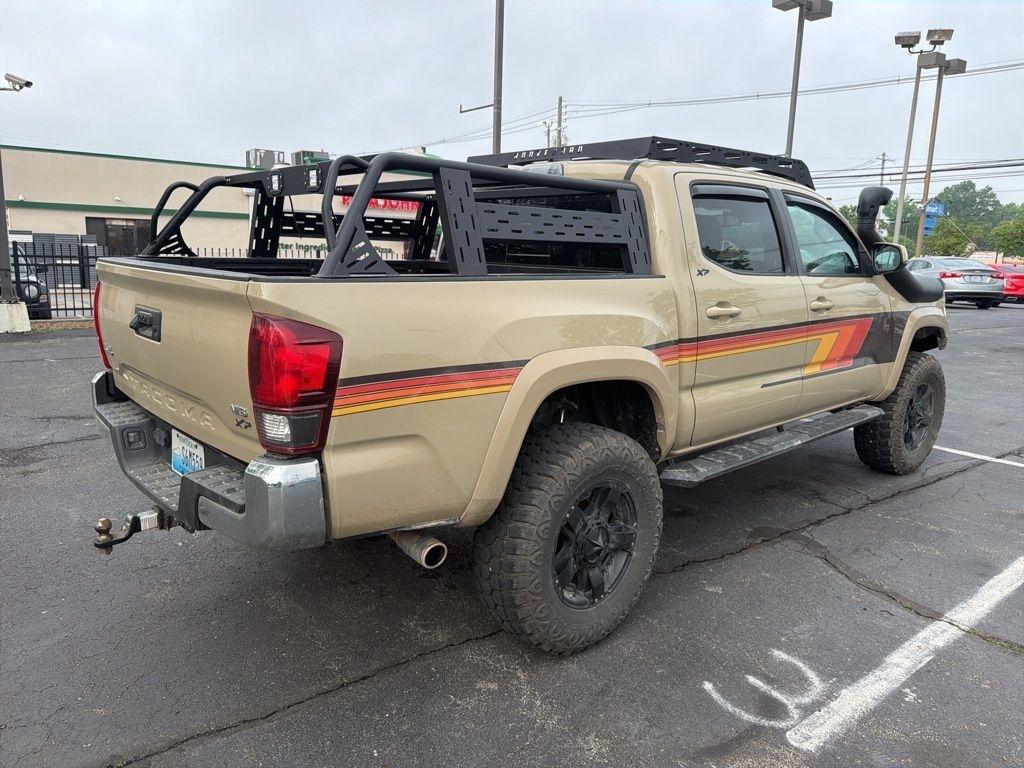 Toyota Tacoma  2018