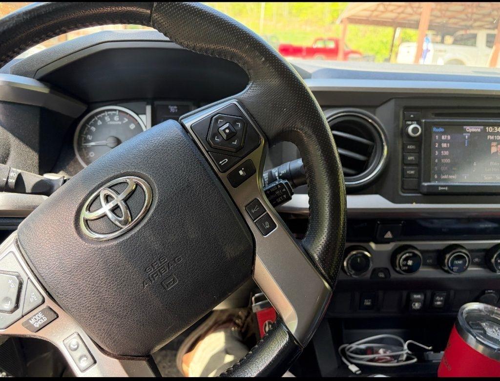 Toyota Tacoma  2018