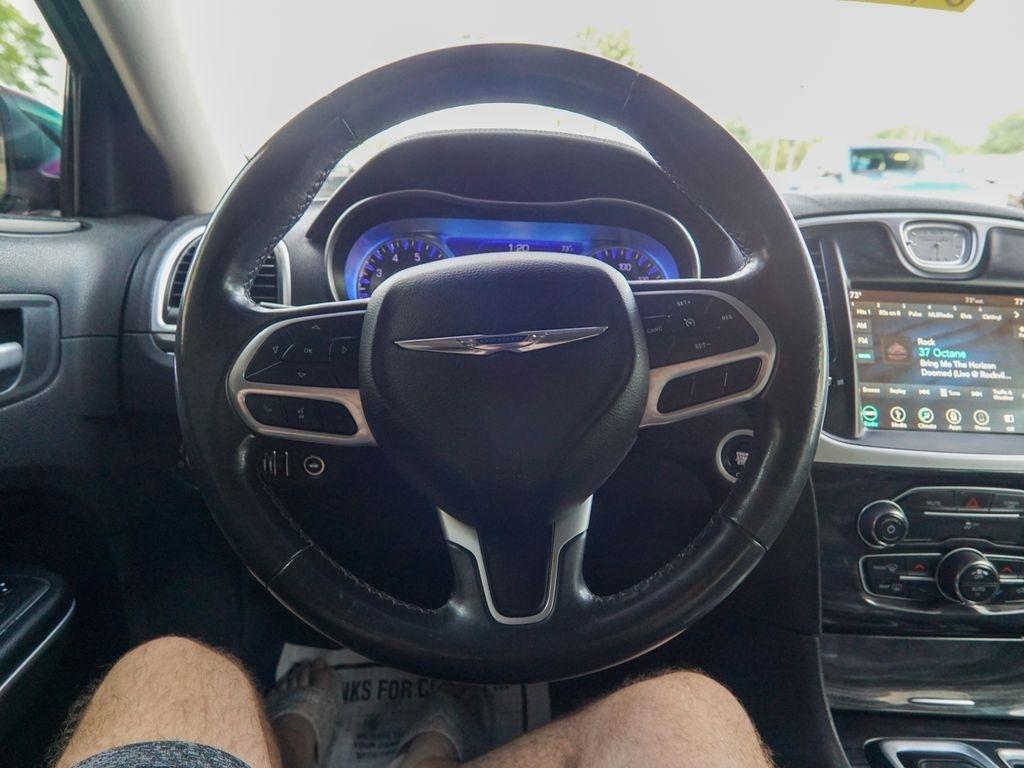 Chrysler 300  2019