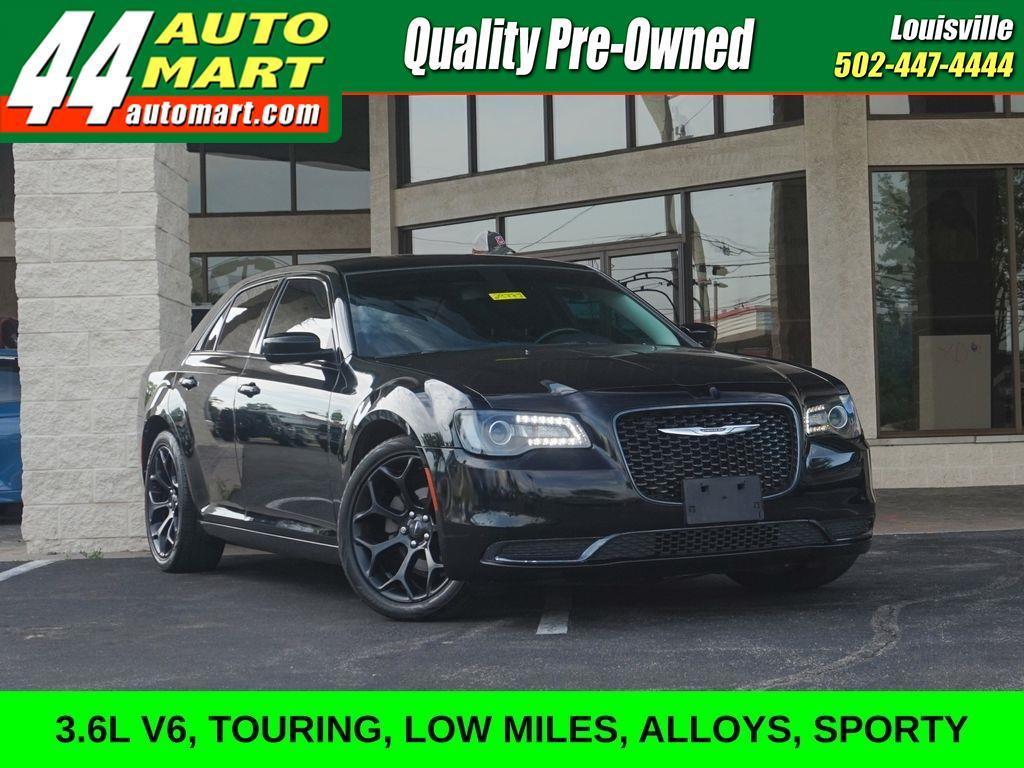 2019 Chrysler 300 Touring