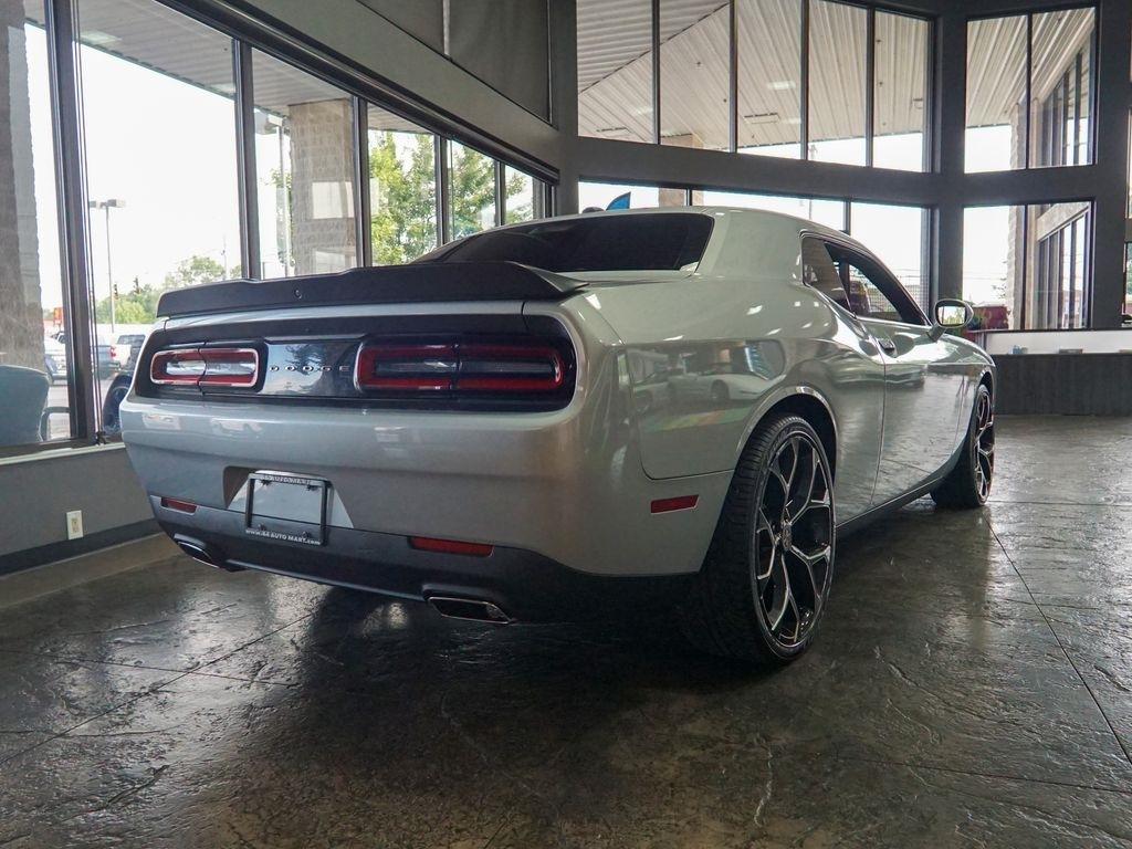 Dodge Challenger  2019