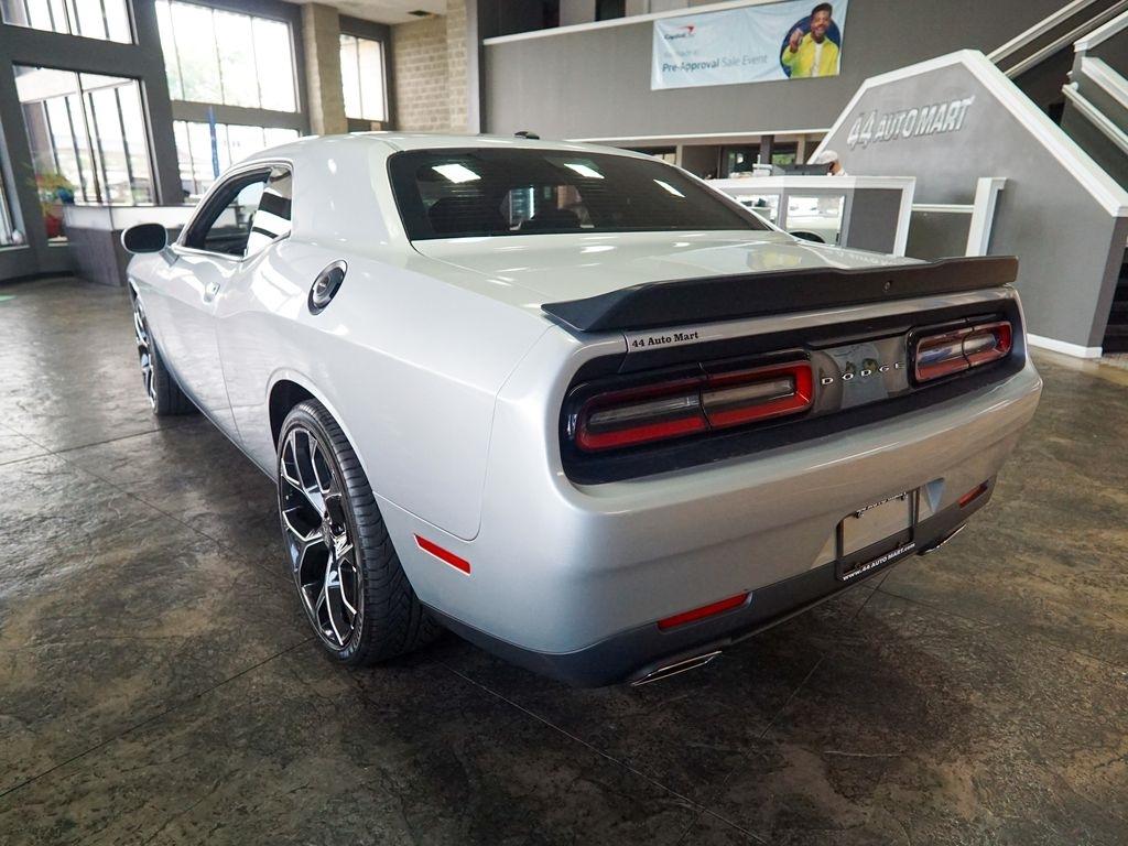 Dodge Challenger  2019