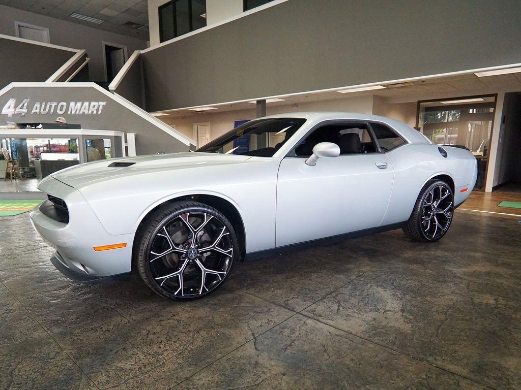 Dodge Challenger  2019