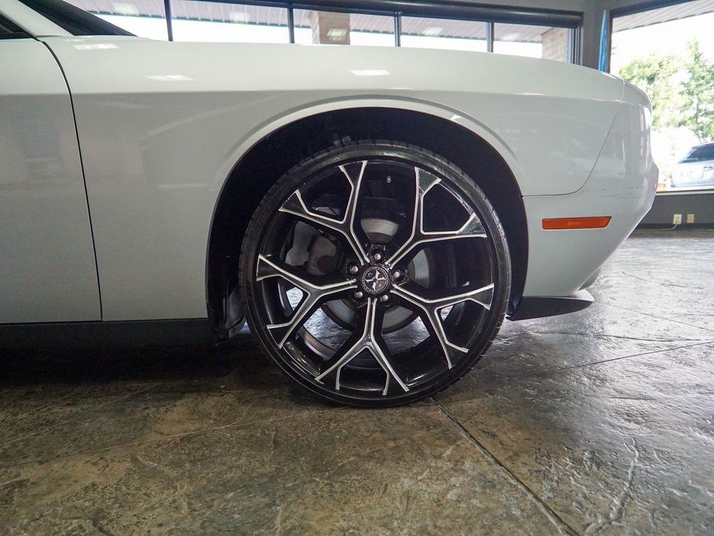 Dodge Challenger  2019