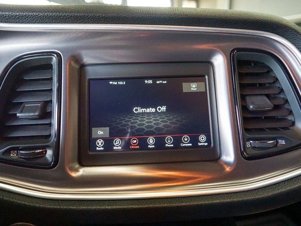 Dodge Challenger  2019