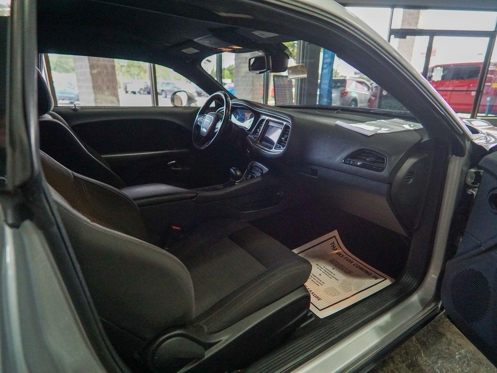 Dodge Challenger  2019