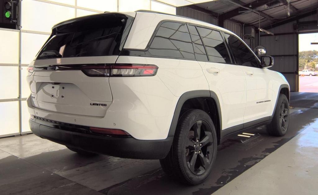 Jeep Grand Cherokee  2023