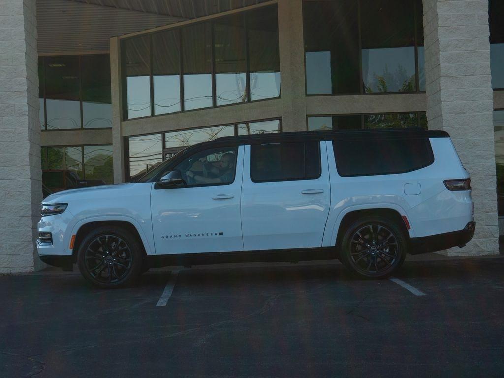 Jeep Grand Wagoneer L  2024