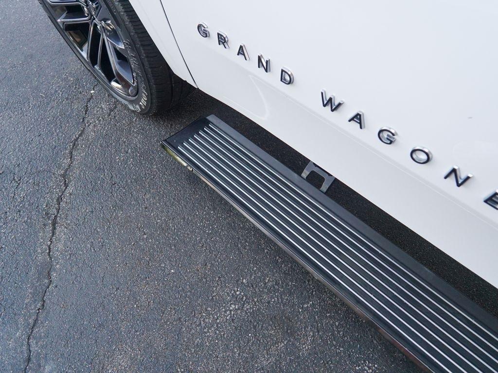 Jeep Grand Wagoneer L  2024