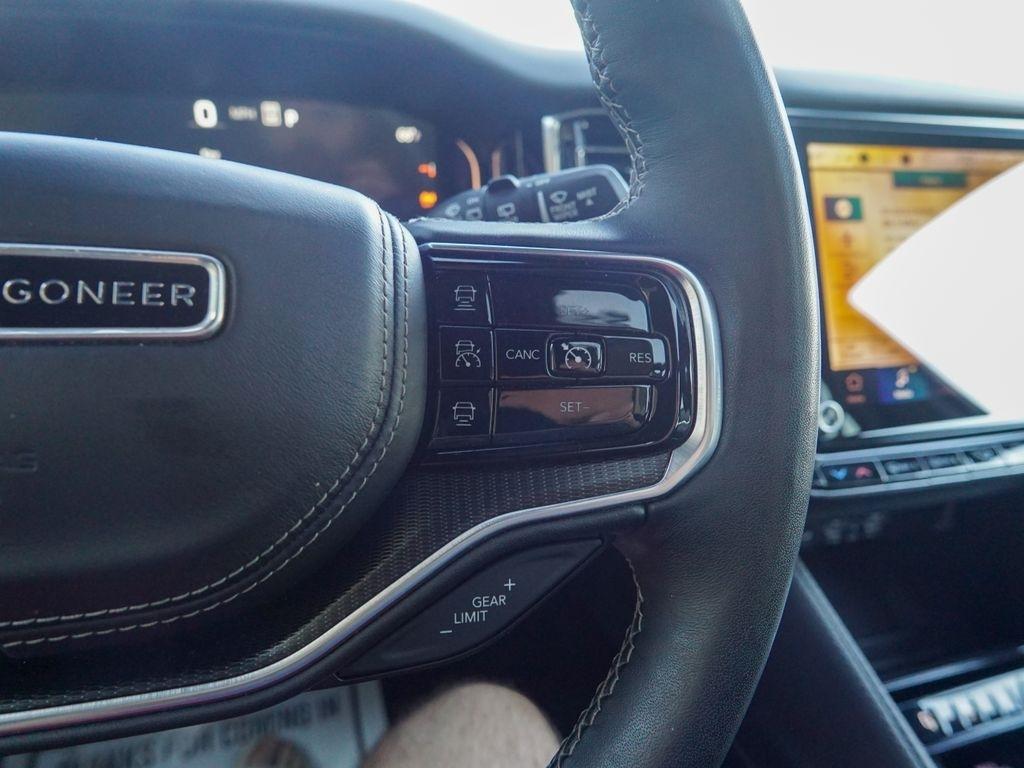 Jeep Grand Wagoneer L  2024