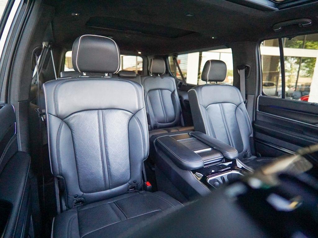 Jeep Grand Wagoneer L  2024
