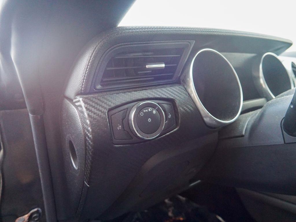 Ford Mustang  2019