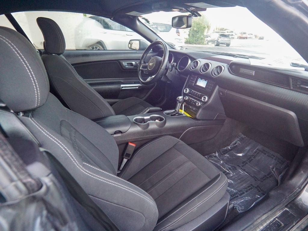 Ford Mustang  2019