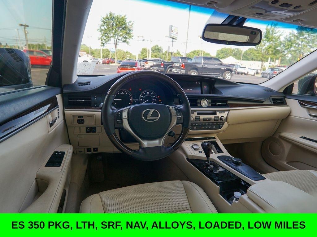 Lexus ES 350  2015
