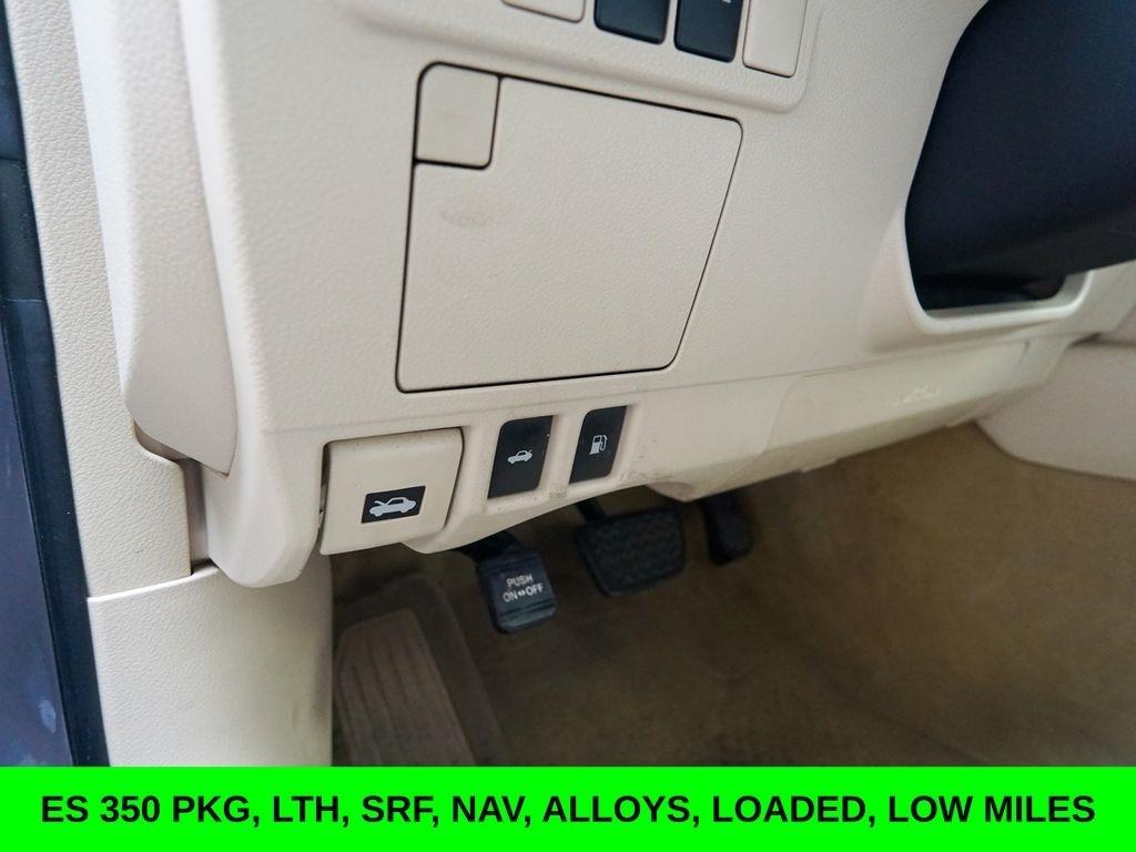 Lexus ES 350  2015