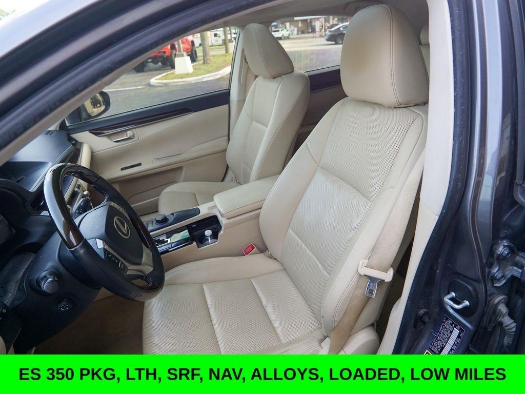 Lexus ES 350  2015