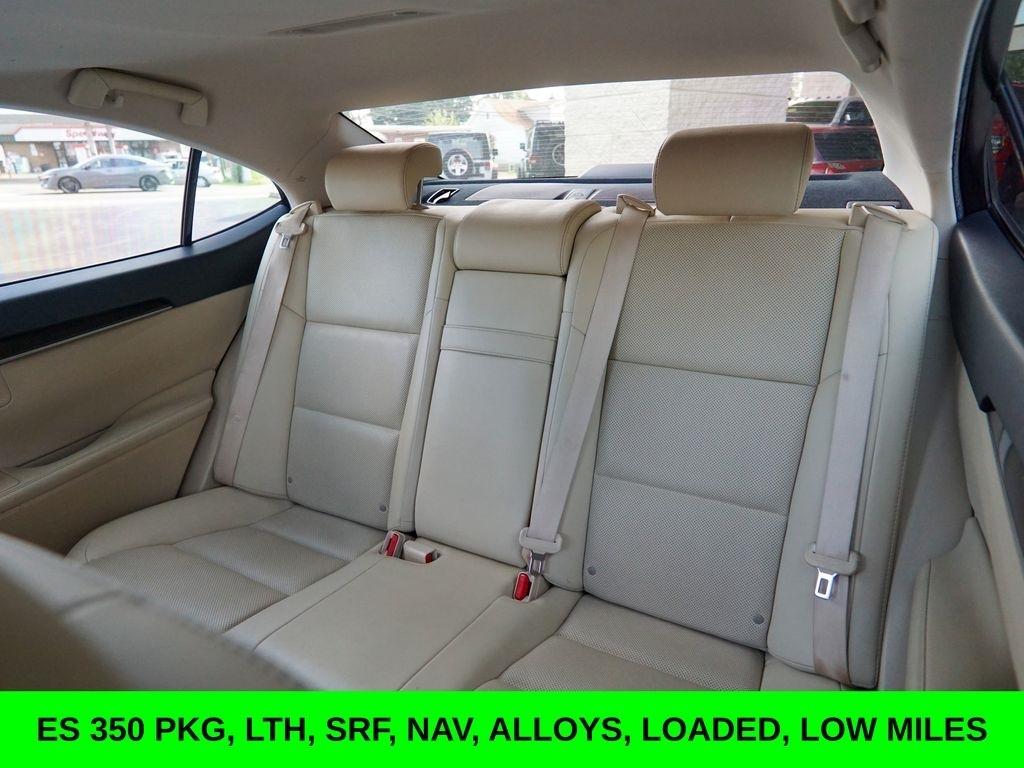 Lexus ES 350  2015