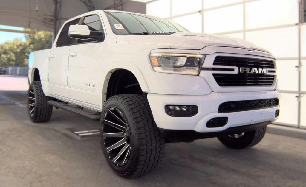 2021 RAM 1500 Laramie 4x4 Crew Cab 5'7's photo