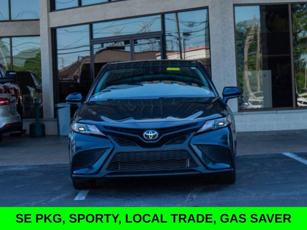Toyota Camry  2021