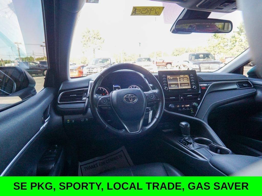 Toyota Camry  2021