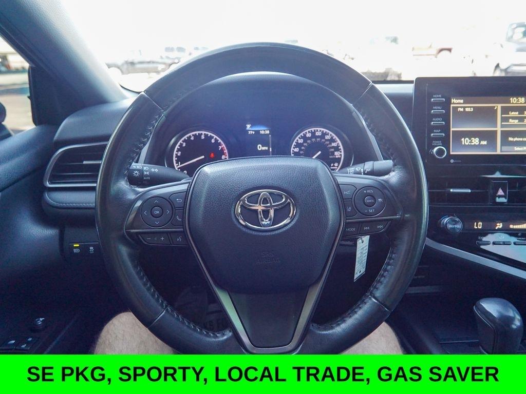 Toyota Camry  2021