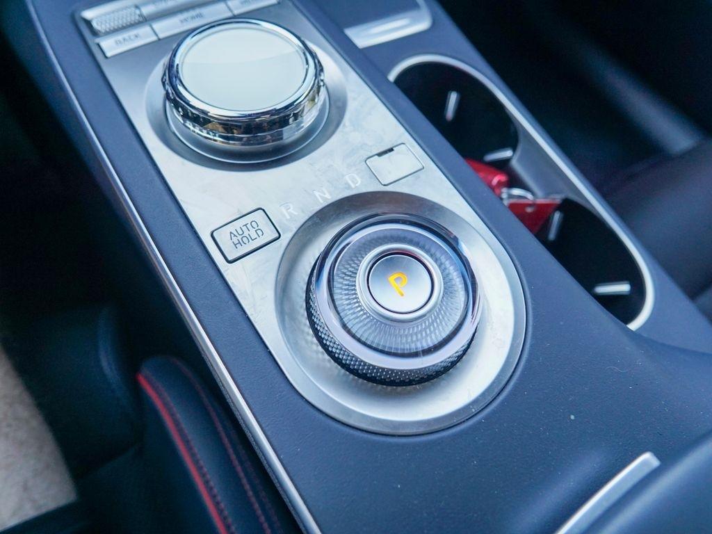 Genesis GV70  2023