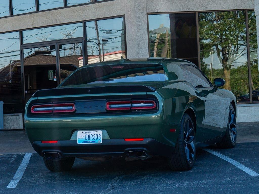 Dodge Challenger  2021