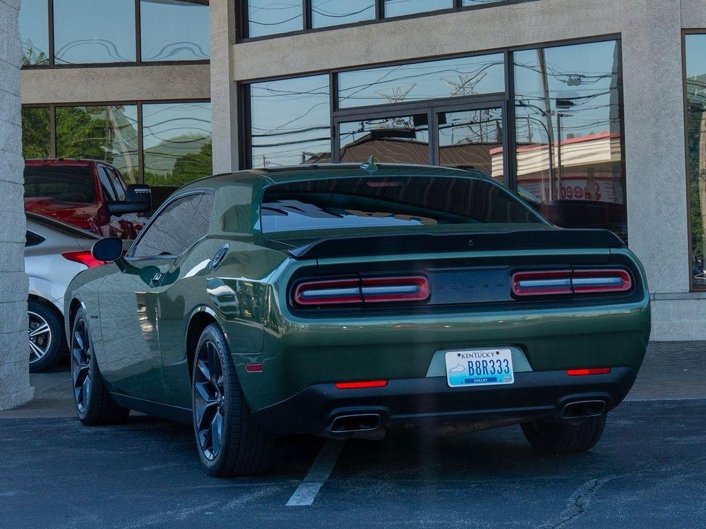 Dodge Challenger  2021