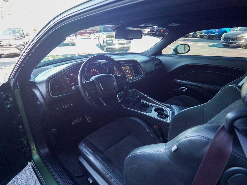 Dodge Challenger  2021
