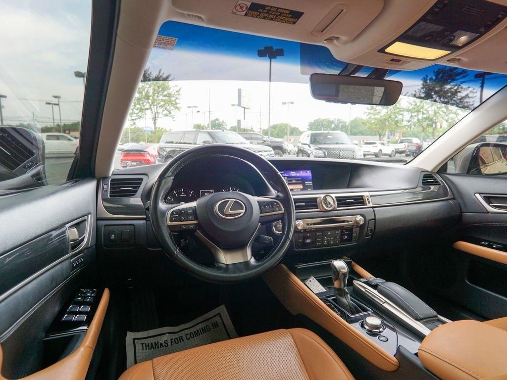 Lexus GS 200T  2016