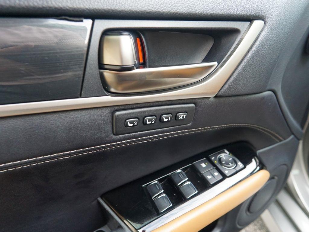 Lexus GS 200T  2016