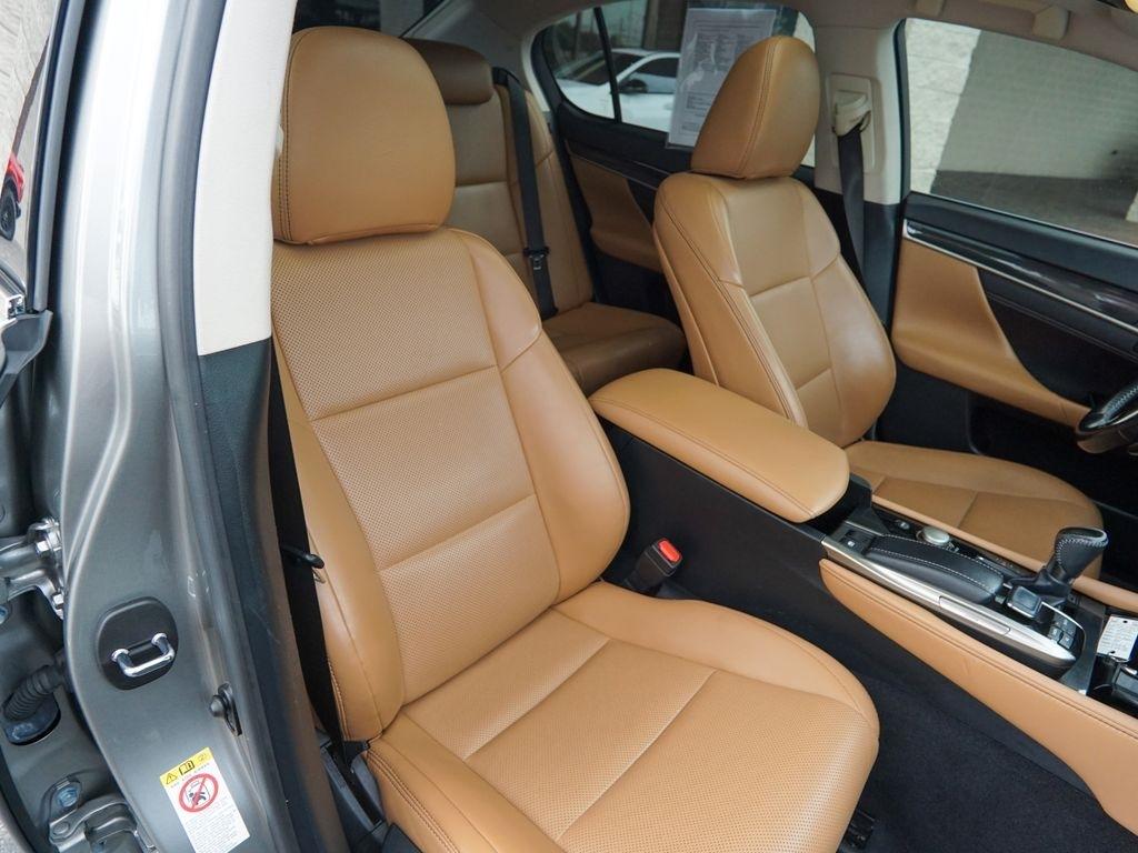 Lexus GS 200T  2016