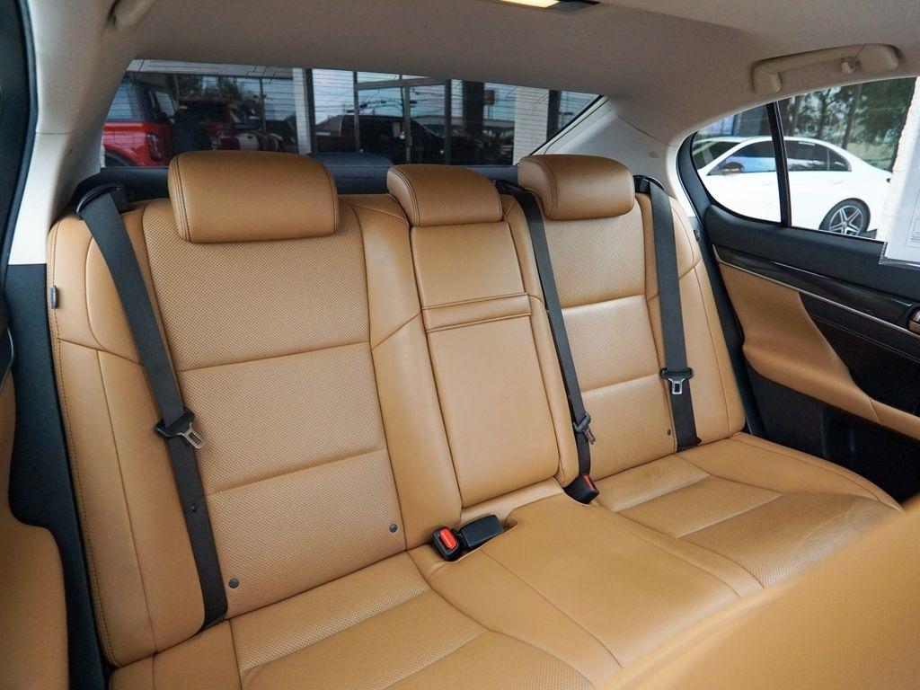 Lexus GS 200T  2016