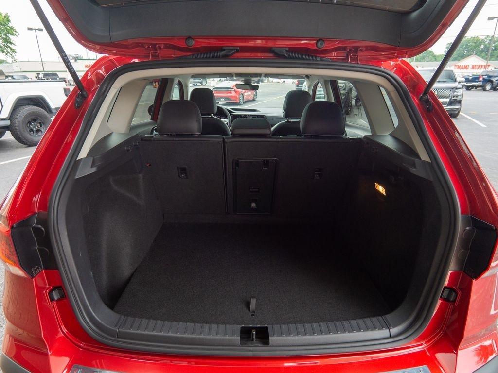 Volkswagen Taos  2023