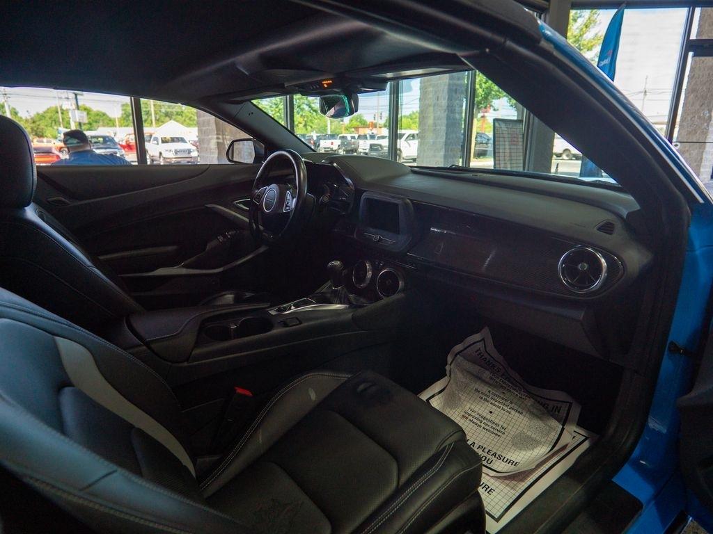 Chevrolet Camaro  2023