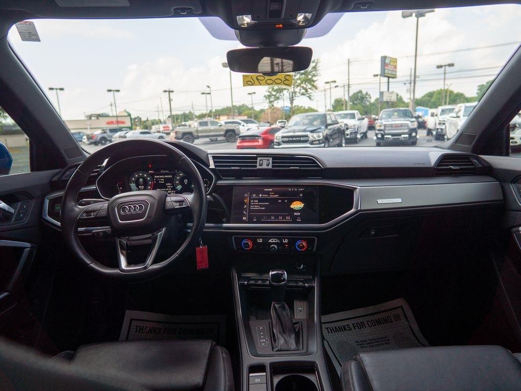 Audi Q3  2022