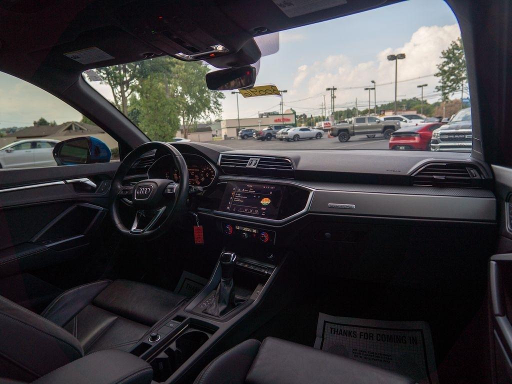 Audi Q3  2022