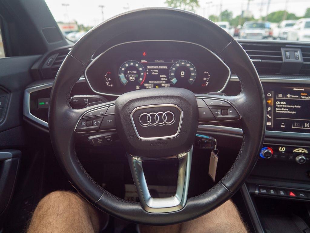 Audi Q3  2022