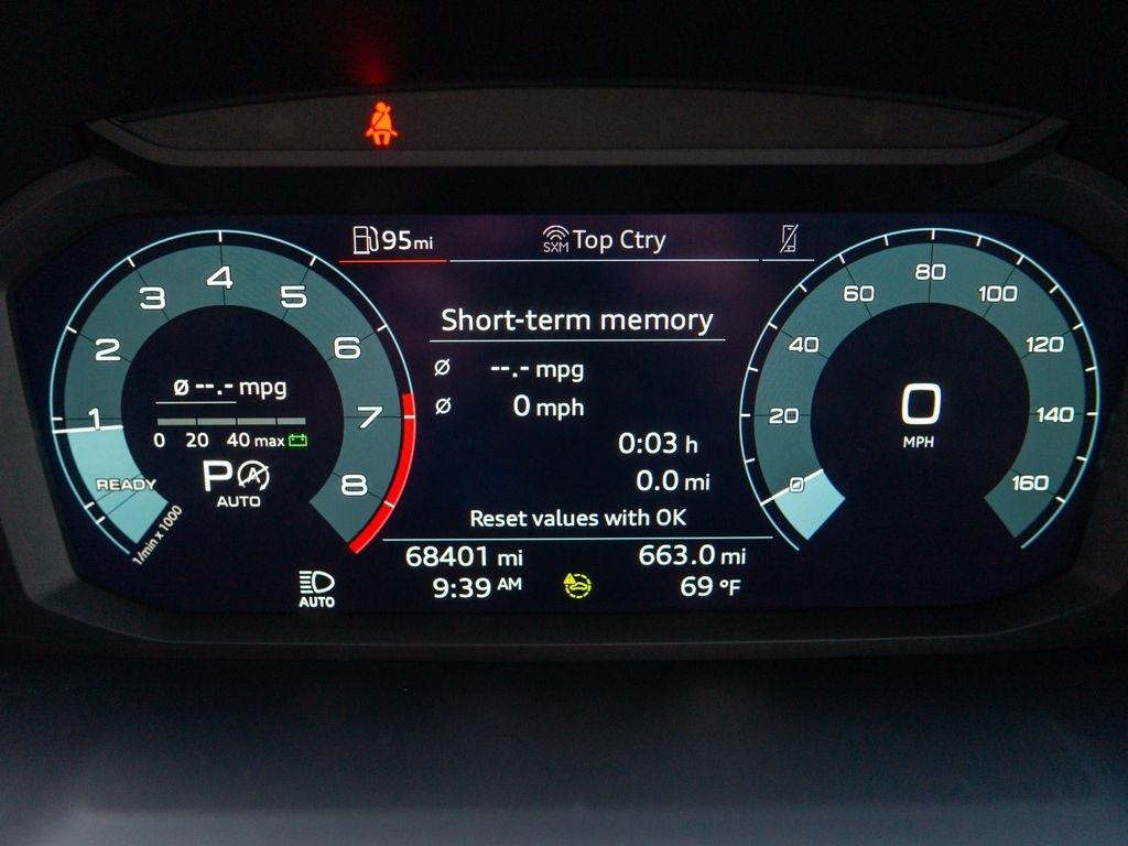 Audi Q3  2022