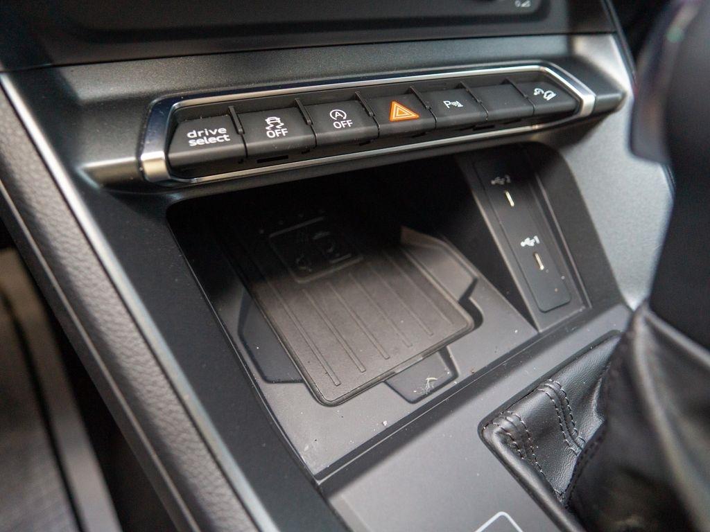 Audi Q3  2022