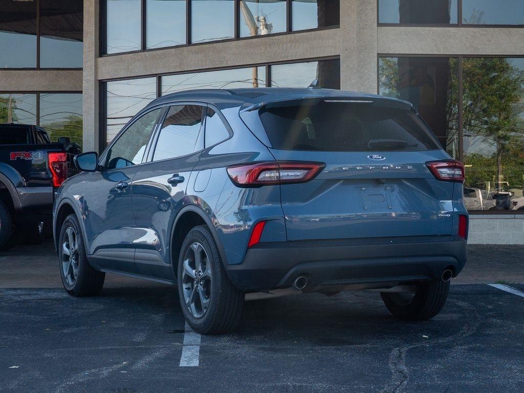 Ford Escape  2025