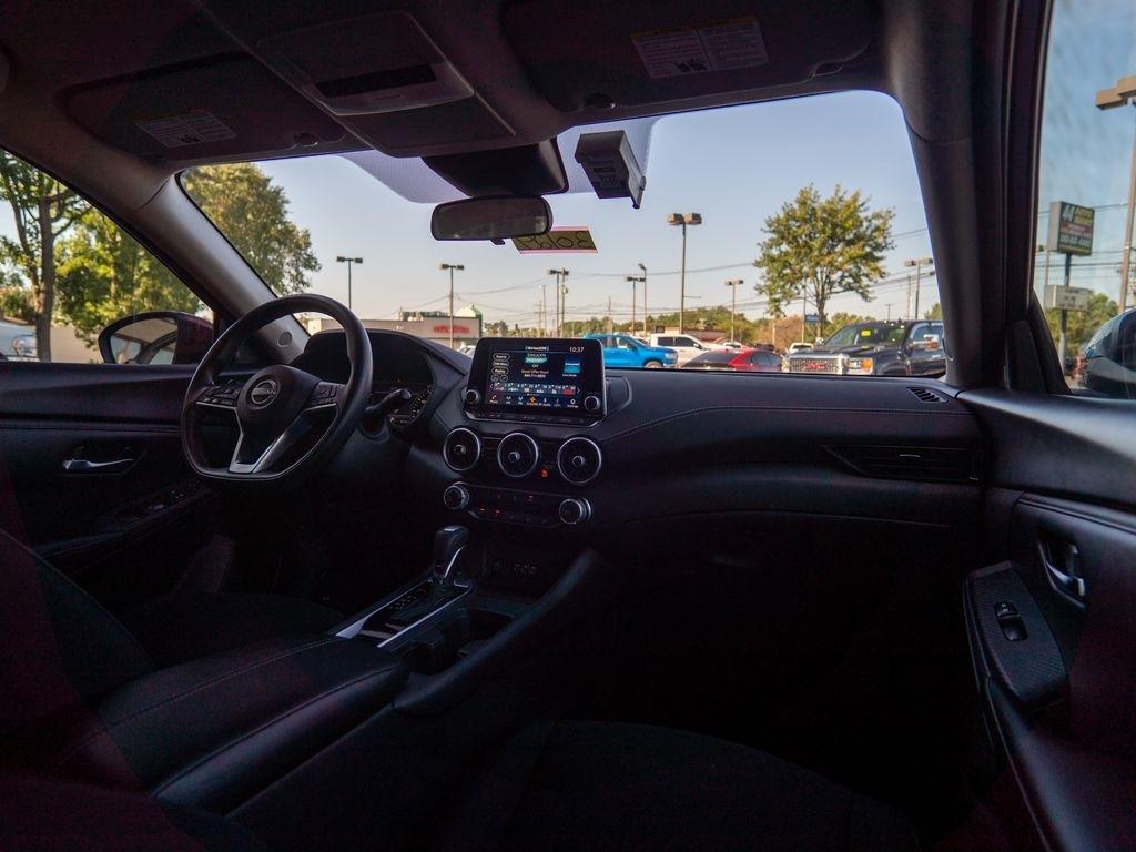 Nissan Sentra  2024